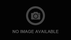 Người mẹ độc đoán của tôi nay trở thành người phụ nữ hấp dẫn.